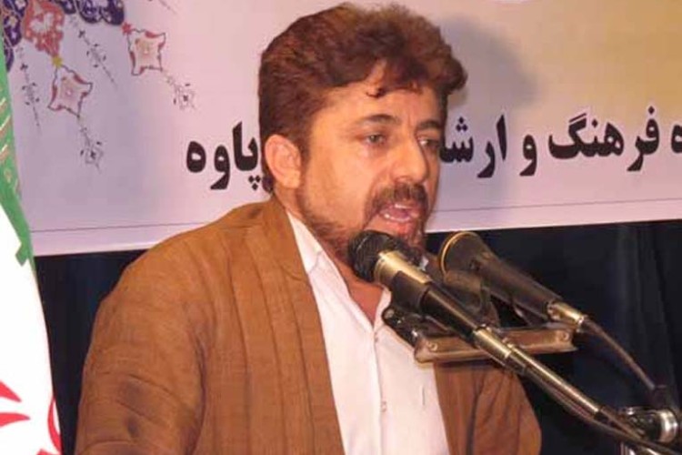 تارهای تنیده را جدی بگیرید عنکبوتها بیدارند !!!  اکرم حسن زاده 