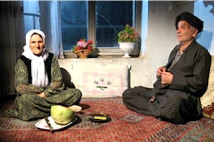 راهیابی «با خدا می‌رقصم» داستان زندگي خياط نابيناي پاوه اي به بخش مسابقه فیلمهای مستند اندونزی