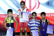 سروش امینی نایب قهرمان مسابقات کشتی فرنگی خردسالان قهرمانی کشور شد