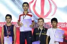 کسب مدال برنز مسابقات کشتی آزاد نونهالان کشور توسط آریز رحیمی