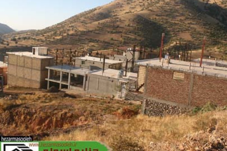 نصب شبكه فاضلاب محله جنب دانشگاه پيام نور پاوه/تشكر اهالي اين محل از مدير آفاي پاوه