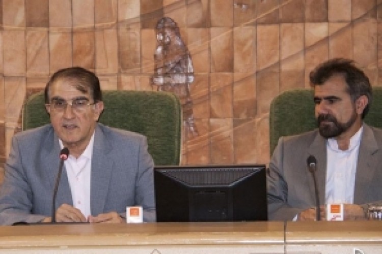 ایجاد زمینه برای اهانت به وحدت و یکپارچگی قومیتهای ایرانی/ شهر نا امید از تدبیرها + تصویر