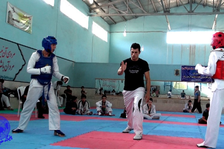 برگزاري مسابقات سه جانبه تکواندوی شهرستان پاوه 