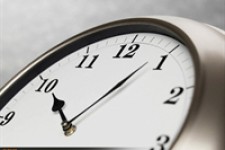 ساعت رسمی کشور یک‌ساعت به عقب کشیده می‌شود 