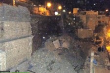 سهل انگاري پيمانكار ، مهندس ناظر و كارفرما باعث ريزش ديوار بنياد مسكن شده است/مسدود شدن خيابان ارشاد اسلامي تا اطلاع ثانوي+تصاوير