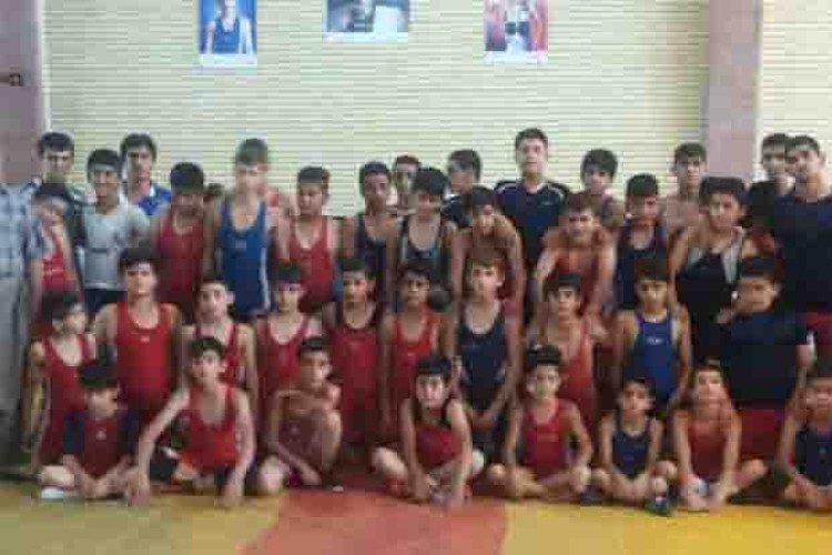 پیروزی کشتی گیران شهرستان پاوه مقابل سرپل ذهاب