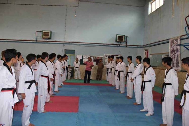 حضور مربي تيم ملي تکواندوی نونهالان كشور در پاوه + تصاویر