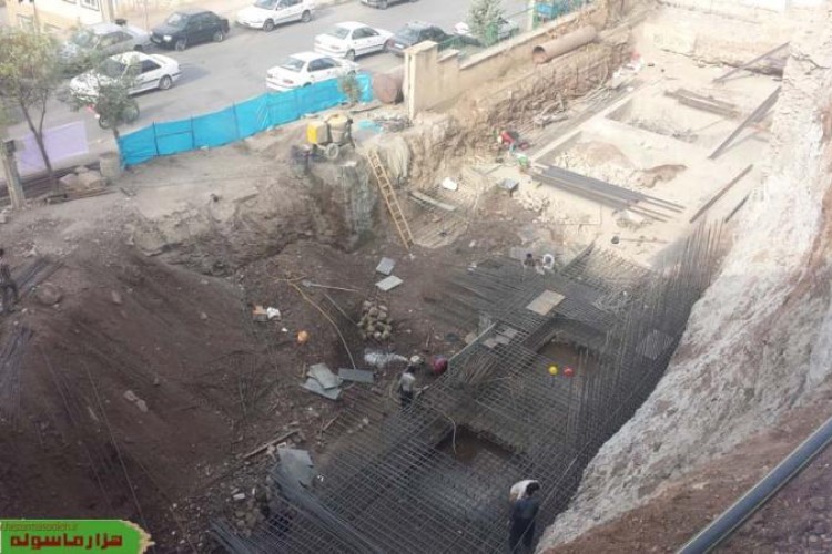 داستان ریزش دیوار و فریادهای خاموش اهالی خیابان ارشاد اسلامی/ مسئولین به شکایات و نارضایتی اهالی توجه نمایند