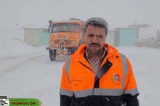 مسیر گردنه تته به مریوان مسدود شد/بارش برف در ارتفاعات