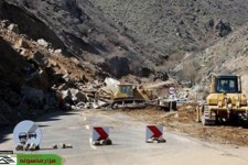 بازگشايي مسیر پاوه به نودشه در پي مسدود شدن آن بدليل ريزش سنگين كوه/ انسداد گردنه تته بدليل بارش برف