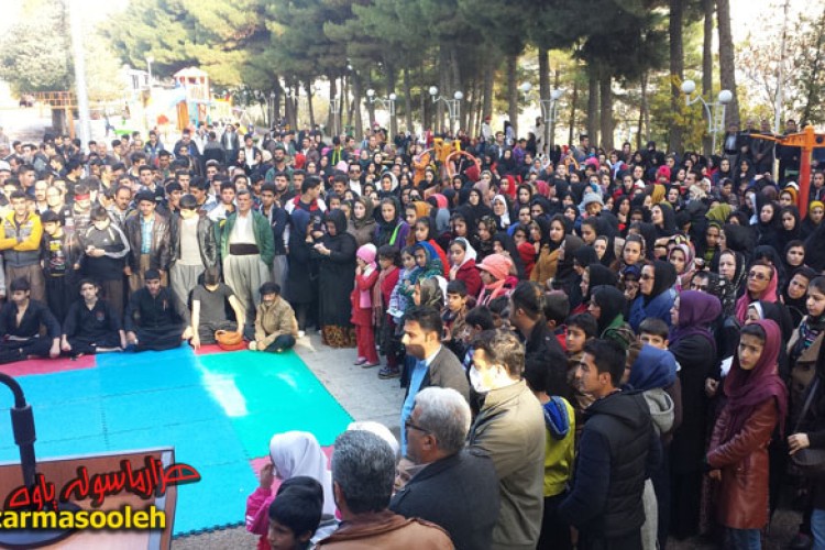 همایش پیاده روی خانوادگی در پاوه برگزار شد