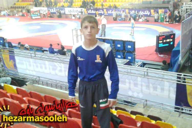 پیروزی آریز رحیمی مقابل حریفان خود در رقابتهای بین المللی کشتی آزاد نونهالان