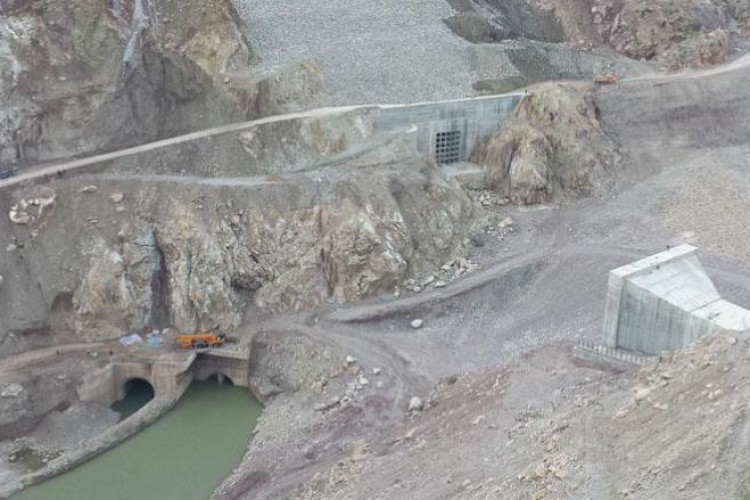 سد داریان آبگیری شد / چشمه بل همچنان می جوشد