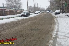 با وجود بارش برف راههای مواصلاتی شهرستان پاوه باز است / تعطیلی مدارس این شهرستان 
