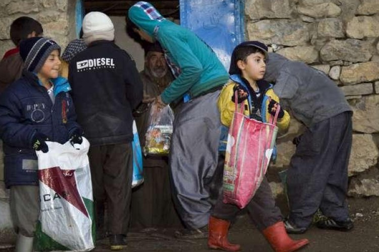 رسم "خبر" پیرشالیار در اورامان برگزار شد