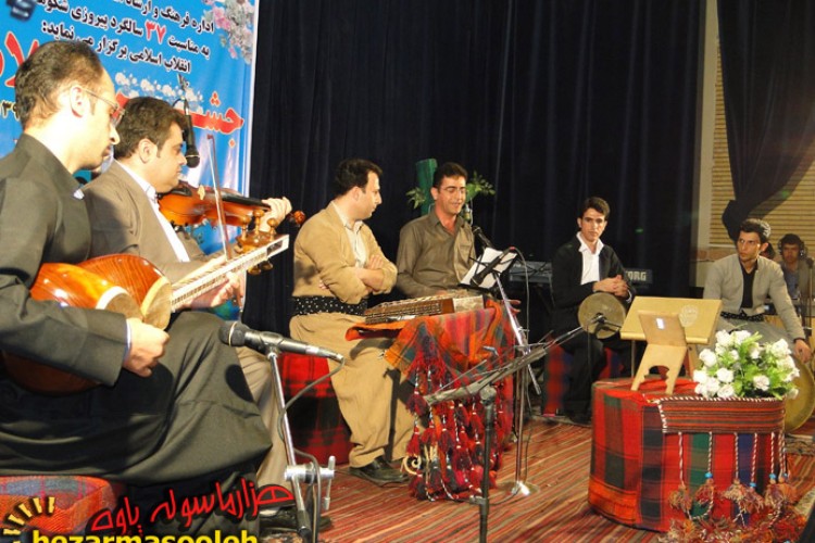 گزارش تصویری از برگزاری جشن انقلاب در پاوه