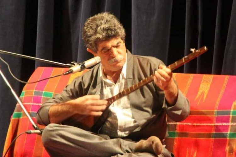 کنسرت تک نوازی تنبور علی اکبر مرادی در پاوه برگزار شد