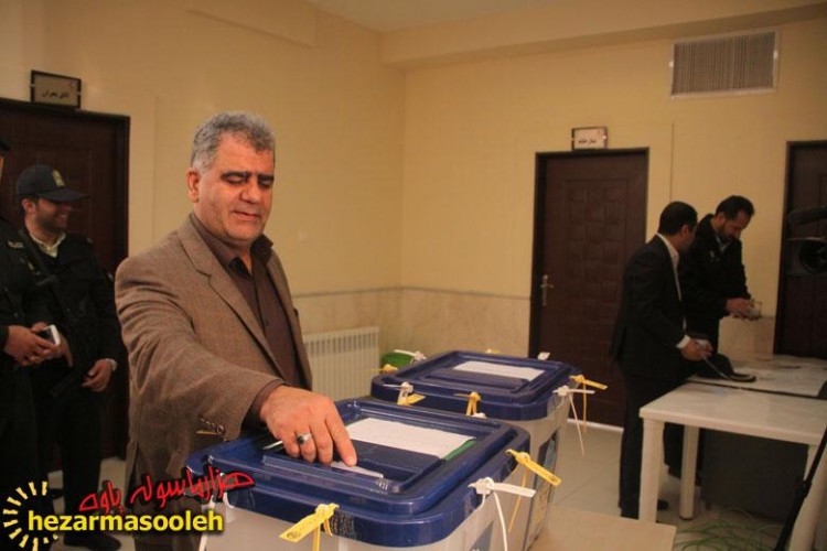 حضور مسئولان و مردم پاوه در پای صندوق های اخذ رای+تصاویر