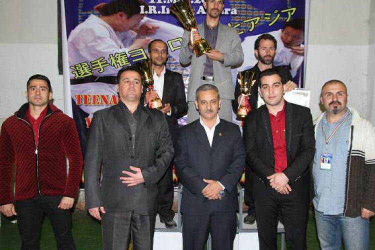 کسب یک مدال طلا، یک نقره و ۳برنز توسط کاراته کاران پاوه/تیم هورامان پاوه به مقام سوم مسابقات لیگ برتر استان دست یافت