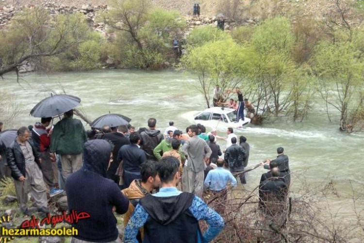 نجات جان دو خواهر روستای دل در رودخانه سیروان/وقتی که یک رهگذر فرشته نجات می شود