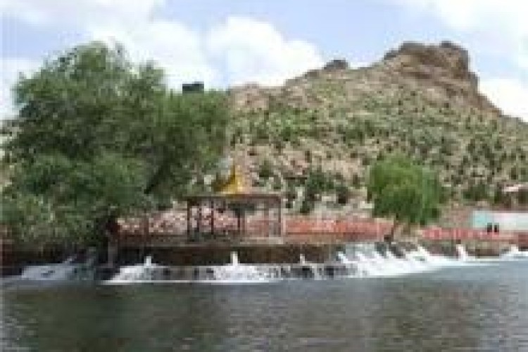 دبی آب سراب روانسر به شش هزار لیتر در ثانیه رسید