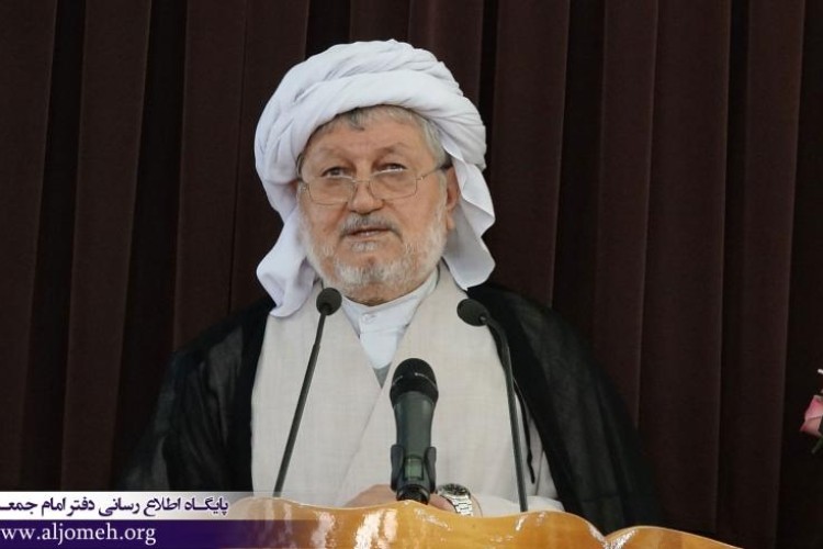 انتقاد امام جمعه پاوه از رئیس اداره راه سروآباد در بی توجهی در بازگشایی گردنه تته