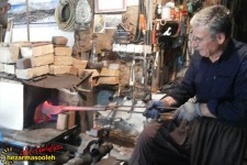 مصاحبه ای اختصاصی با مدیر، معلم و آهنگر پاوه ای