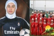 حضور دختر فوتبالیست پاوه ای در مسابقات آسیایی/ایران مقام سوم این مسابقات را کسب کرد