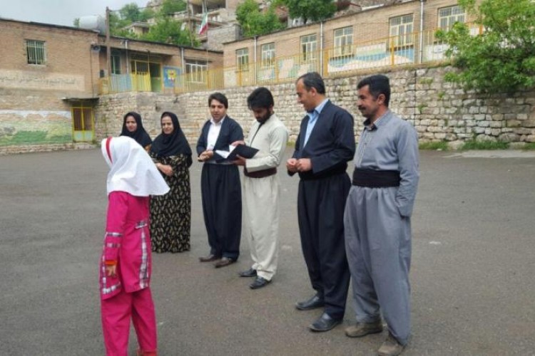 برگزاری مسابقات دو و میدانی در روستای شمشیر