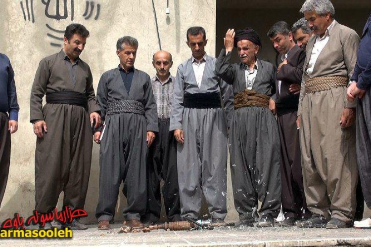 اولین قهوه خانه سنتی پاوه، عاری از قلیان شد