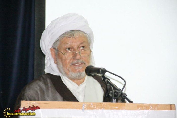 امام جمعه پاوه: توجه به خانواده های زندانیان و آینده آنان در اولویت باشد