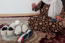 وقتي اقتصاد مقاومتي به احياي صنعت قديمي "گیوه بافي" مي پردازد