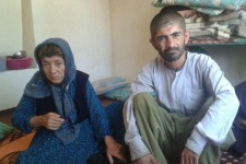 یک جهان عشق نهان است اینجا؛ ماجرای 12 سال فداکاری مرد مریوانی در کنار یک مادر و فرزند معلول