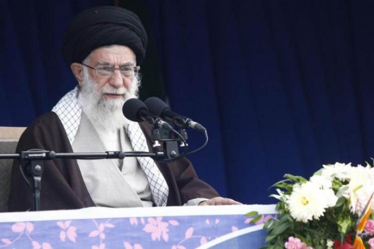 گزارش تصویری از سفر رهبر معظم انقلاب به پاوه