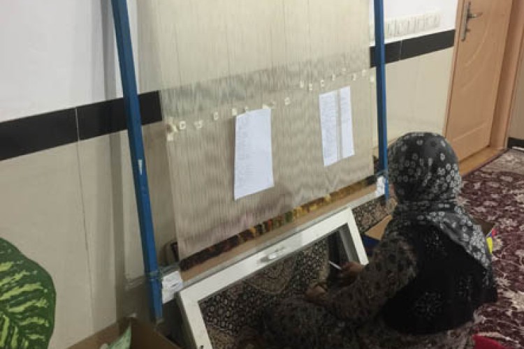 وقتي توليد فرش دستباف راهي در تحقق اقتصاد مقاومتي مي شود