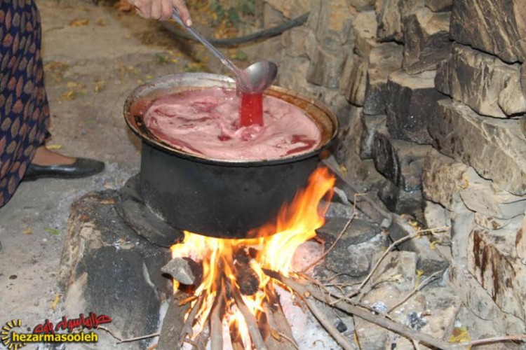 طرز تهیه رب انار خوش طعم و مرغوب شهرستان پاوه