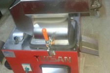 تسهیلات بسيج سازندگي زمينه اي براي راه اندازی تولید رب انار در پاوه/لزوم معرفی این محصول با یک برند مشخص به دیگر نقاط کشور