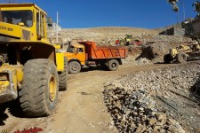 تعریض و شن ریزی جاده روستای میرعبدلی شهرستان پاوه