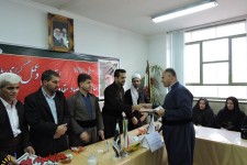 از سوادآموزان برتر شهرستان پاوه به مناسبت هفته سوادآموزی تقدیر شد