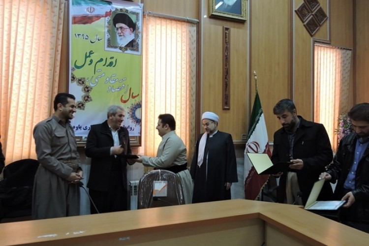 نجیب میرانی: اجرای برنامه های فرهنگی در مقابله با شبکه های اجتماعی غربی در اولویت باشد/مصلح قادری:توجه به قانون شورای آموزش و پرورش برای زمینه سازی توسعه در عرصه تعلیم و تربیت ضروری است