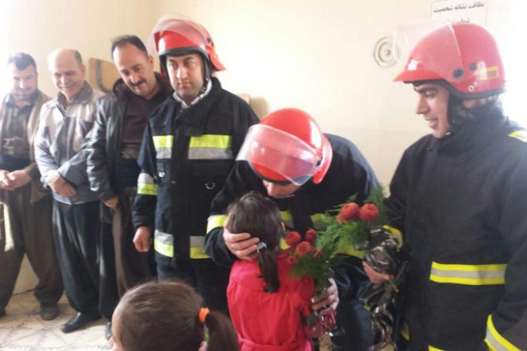 ابراز همدردی با خانواده آتش نشانان شهید حادثه ساختمان پلاسکو در پاوه