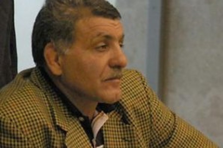 تشکیل جبهه مردمی نیروهای انقلاب برای رفع محرومیت ها "پهلوانانه" است