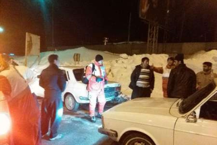  نجات جان پنج شهروند توسط امدادگران هلال احمر پاوه