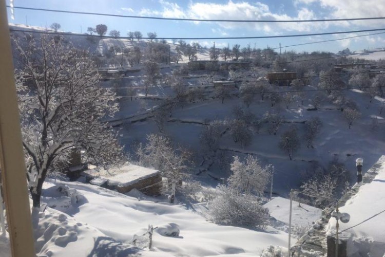 بارش یک متری برف در روستای مزیدی بخش باینگان/گله مندی ساکنین این روستا از خدمات رسانی دستگاه های مربوطه