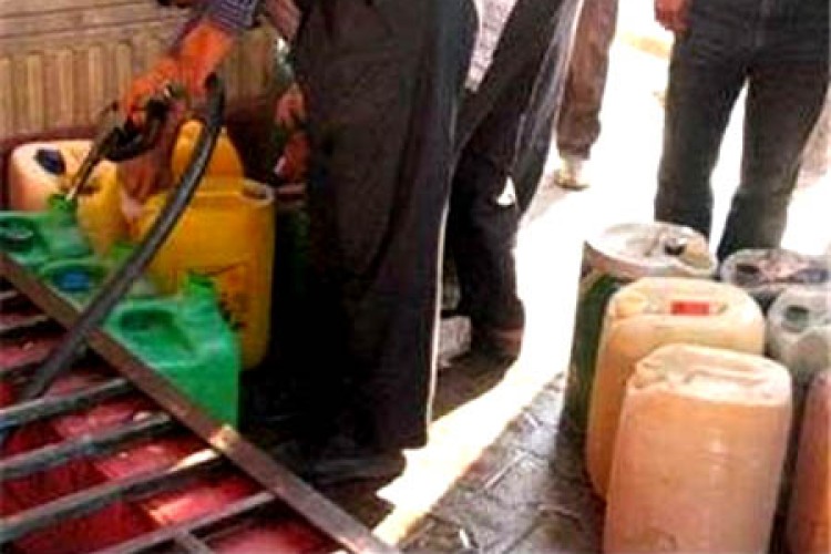 از سرمای زیر صفر در روستای هانی گرمله پاوه تا نبود نفت در این روستا/گلایه اهالی این روستا از نبود نفت