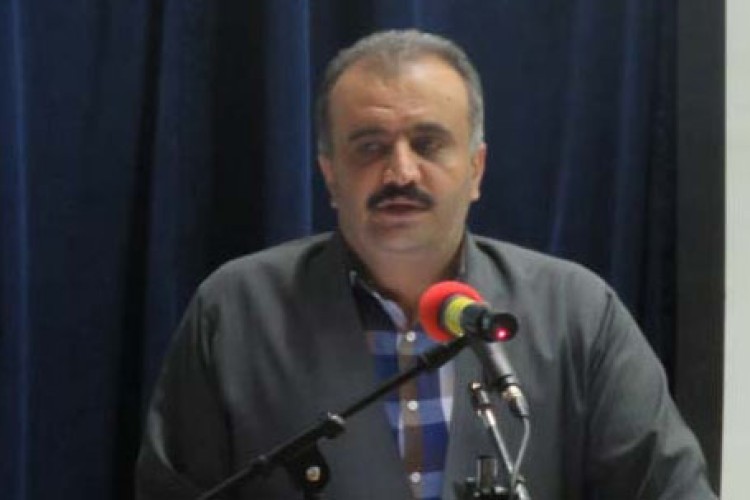 برداشت ۱۶ هزار و چهارصد کیلو گرم سقز از منابع طبیعی پاوه در سال ۹۵