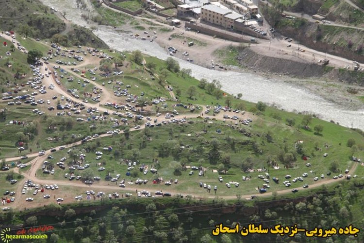 مردم شهرستان پاوه 13 فروردین را در دامان طبیعت سپری کردند/روز انس با طبیعت در پاوه