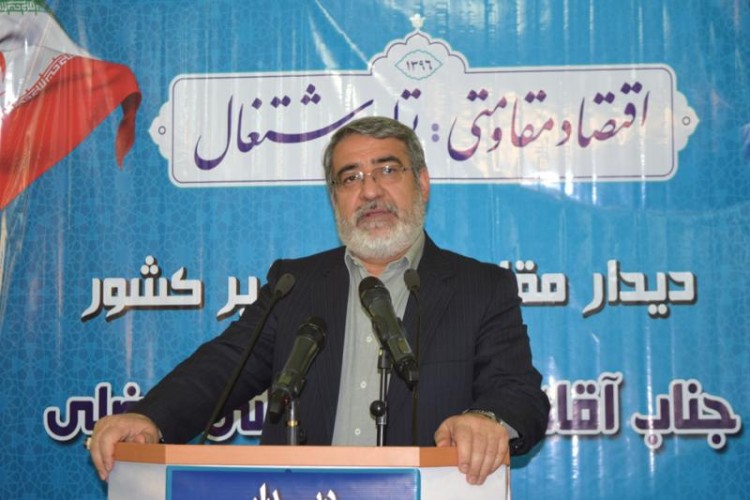 در استان کرمانشاه مرز می تواند منشاء تحول باشد/ بیکارترین استان ایران بودن زیبنده مردم کرمانشاه نیست