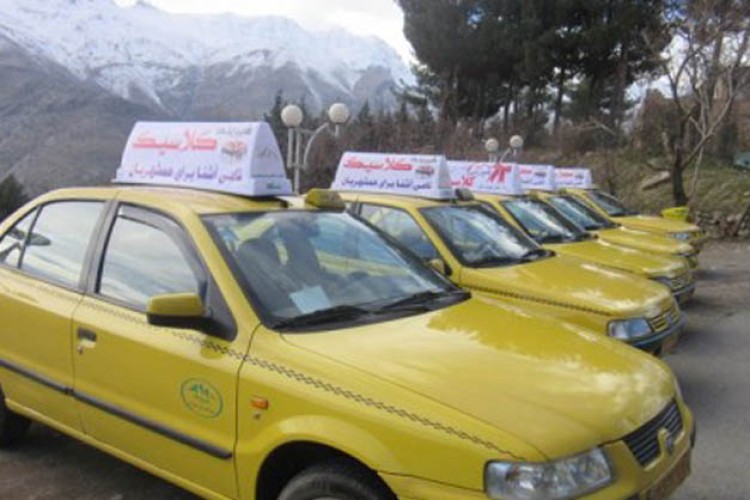 سرنوشت اشیاء گم شده در تاکسی های پاوه چه می شود/انتشار لیست اشیاء یافت شده در تاکسی های درون شهری این شهر در سال ۱۳۹۵ 
