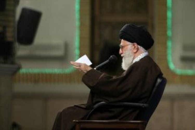 حضور مردم سایه جنگ را از کشور رفع کرده، نه مسئولین/ نامزدها عهد ببندند اولویت آنها حمایت از قشر ضعیف خواهد بود